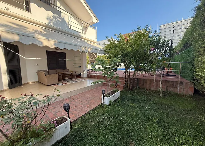 31 Oasis Villa